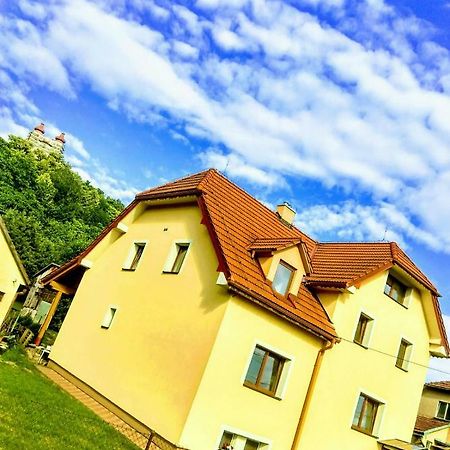 Apartman Pod Kalvariou - Rodinny Dom Banská Štiavnica Eksteriør bilde