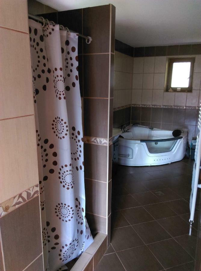 Apartman Pod Kalvariou - Rodinny Dom Banská Štiavnica Eksteriør bilde